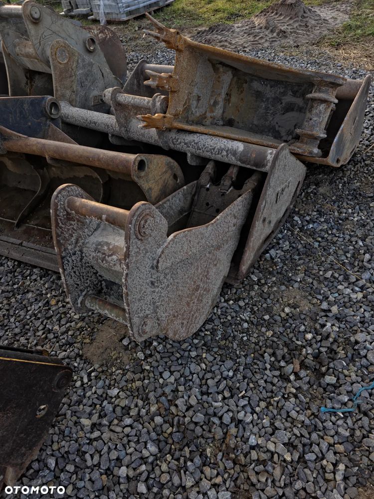 Caterpillar 432E - 30