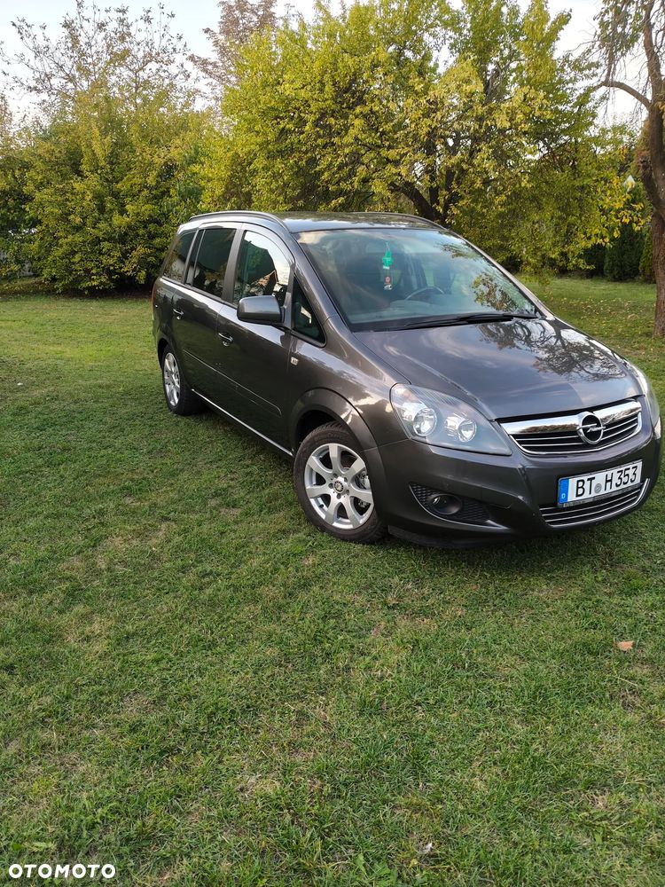 Opel Zafira - 28
