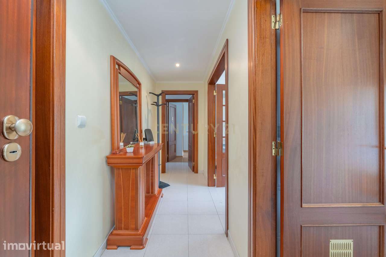 Apartamento T3 com arrecadação Cabo de Vialonga - Grande imagem: 3/28