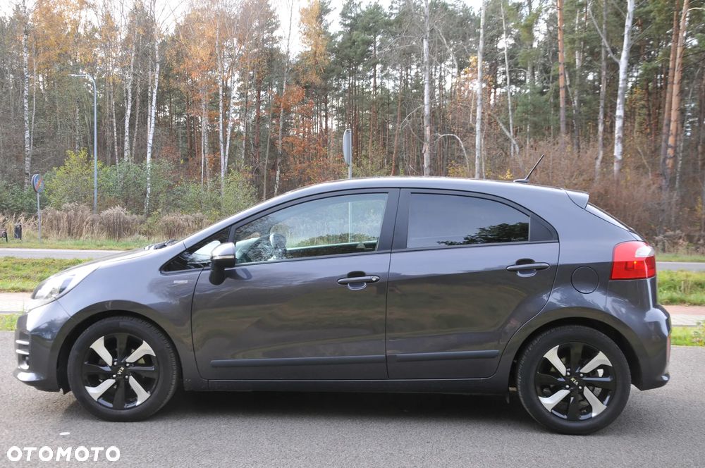 Kia Rio - 11