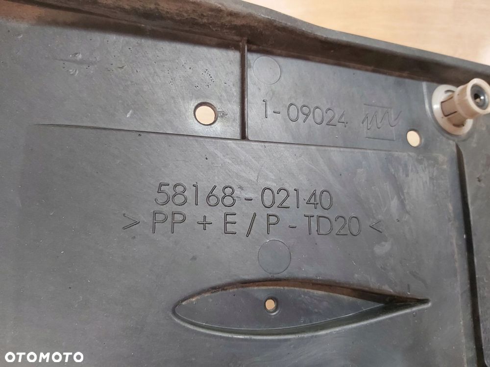Toyota Auris II osłona podłogi płyta podwozia 58168-02140 - 3