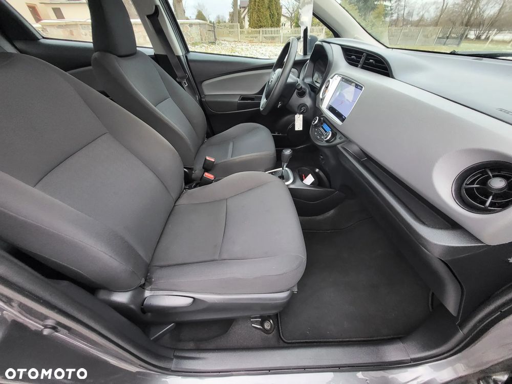 Toyota Yaris - 25