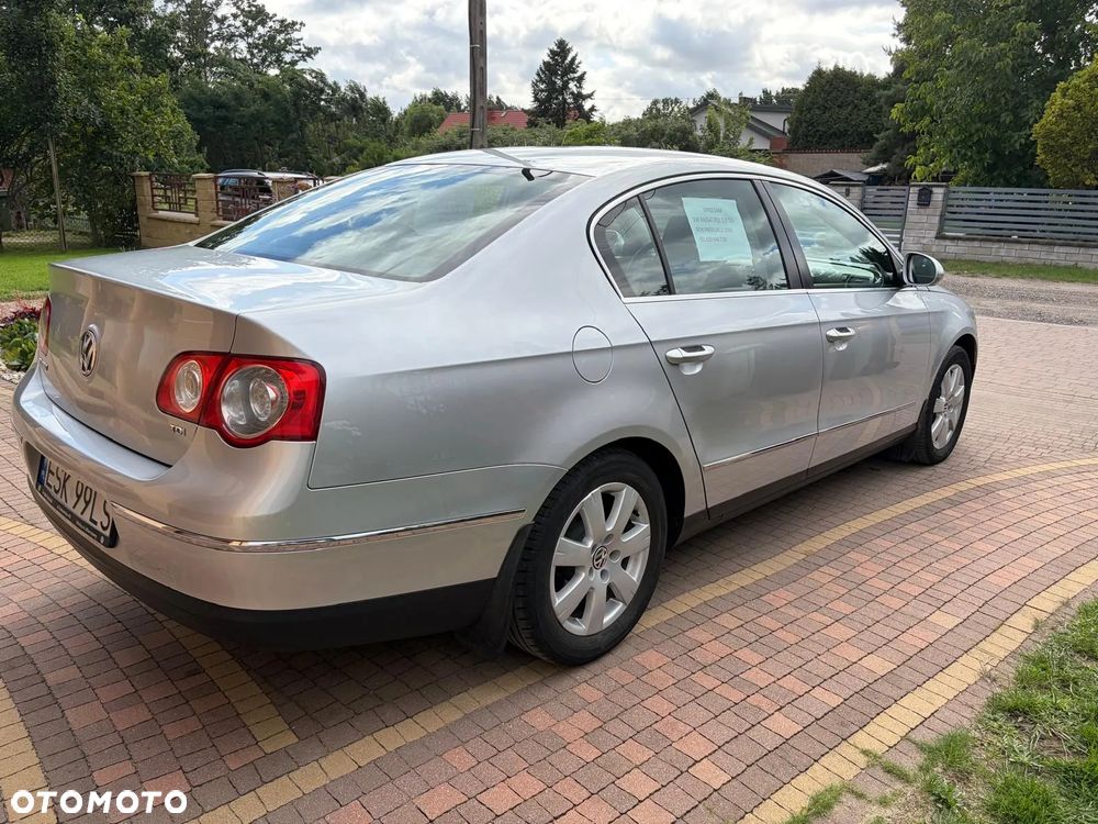 Volkswagen Passat 1.9 TDI Comfortline - 5