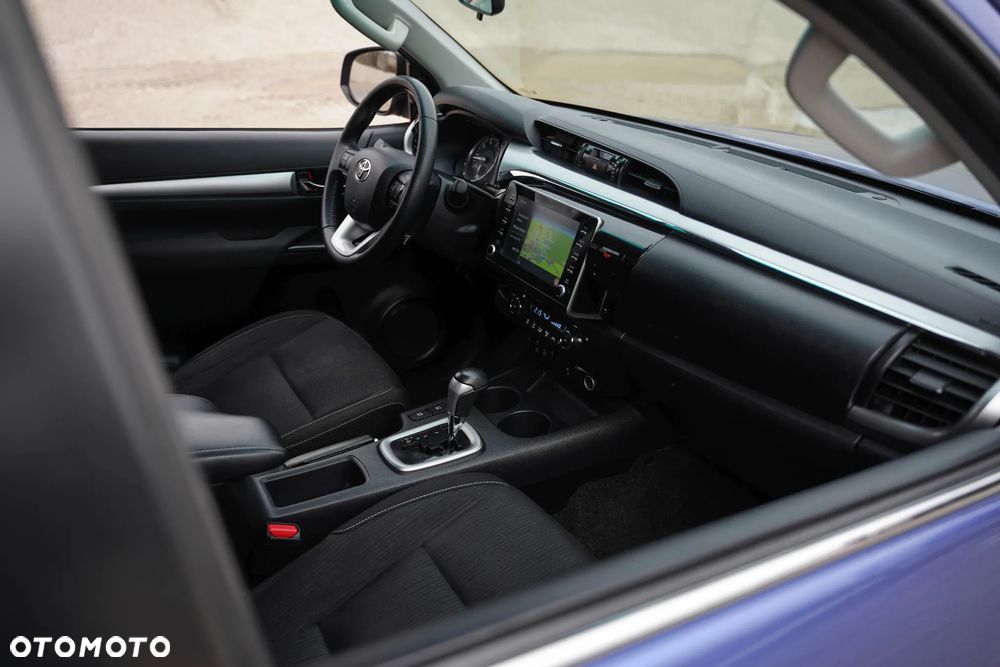 Toyota Hilux 2.8 D-4D Double Cab SR5 4x4 - 7