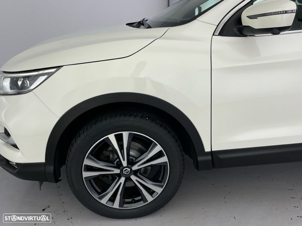 Nissan Qashqai 1.3 DIG-T N-Connecta - 19