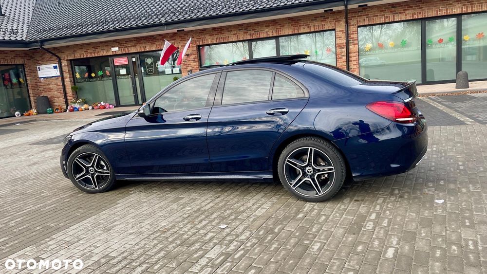 Mercedes-Benz Klasa C 300 4Matic 9G-TRONIC AMG Line - 5