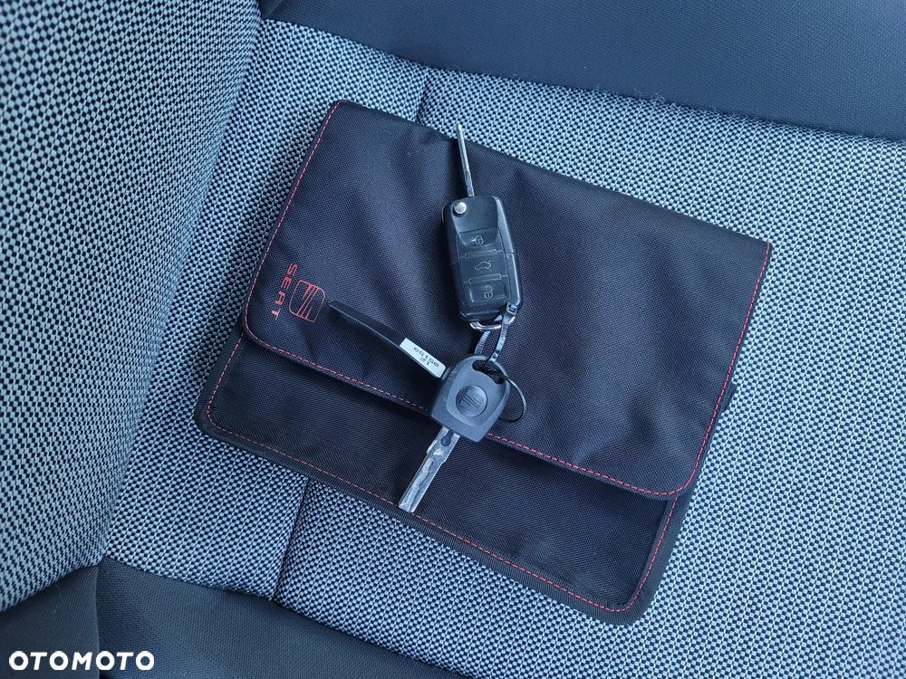 Seat Ibiza SC 1.4 16V Style - 23