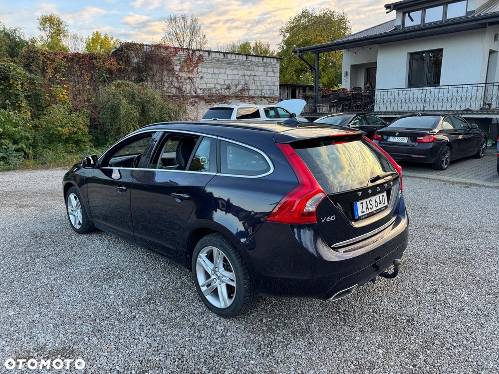 Volvo V60 - 11