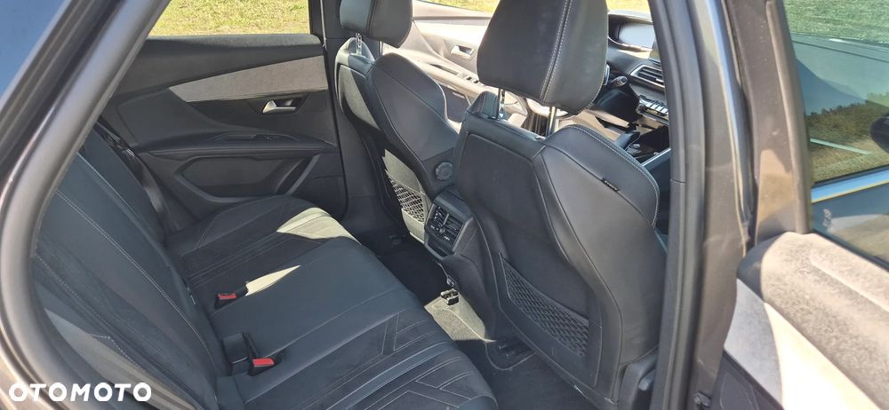 Peugeot 3008 1.6 PureTech GT S&S EAT8 - 13