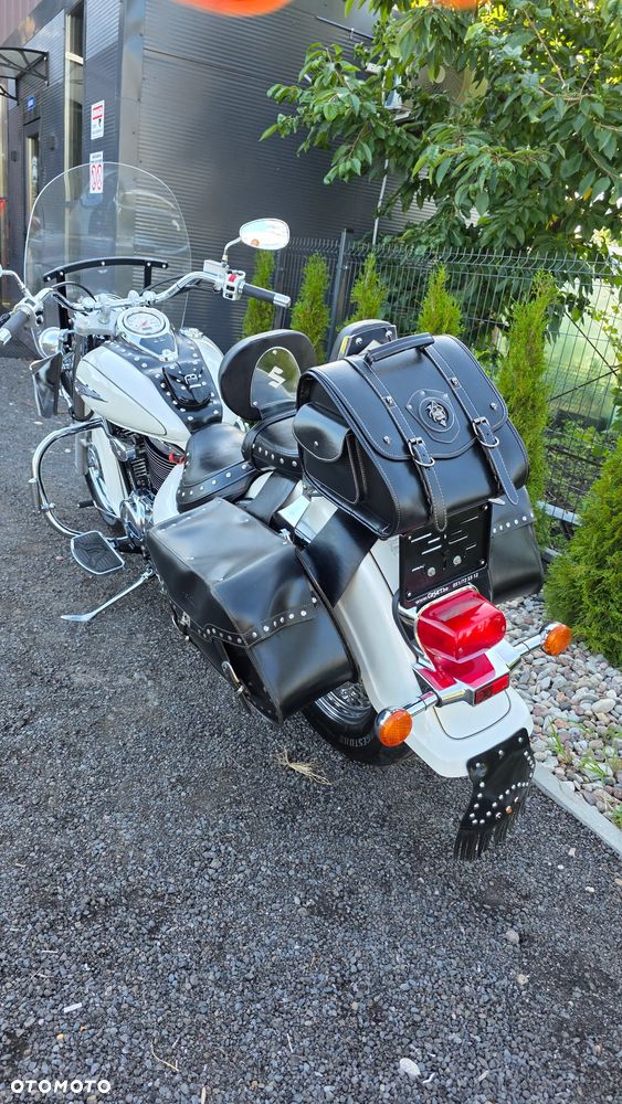 Suzuki Intruder - 36