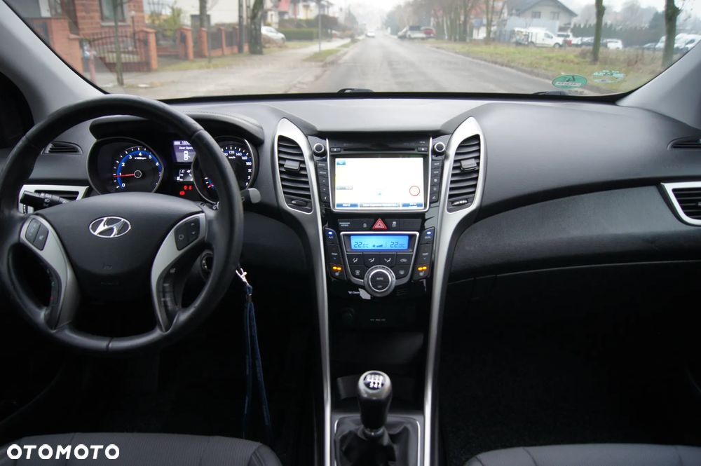 Hyundai i30 1.4 Premium - 16