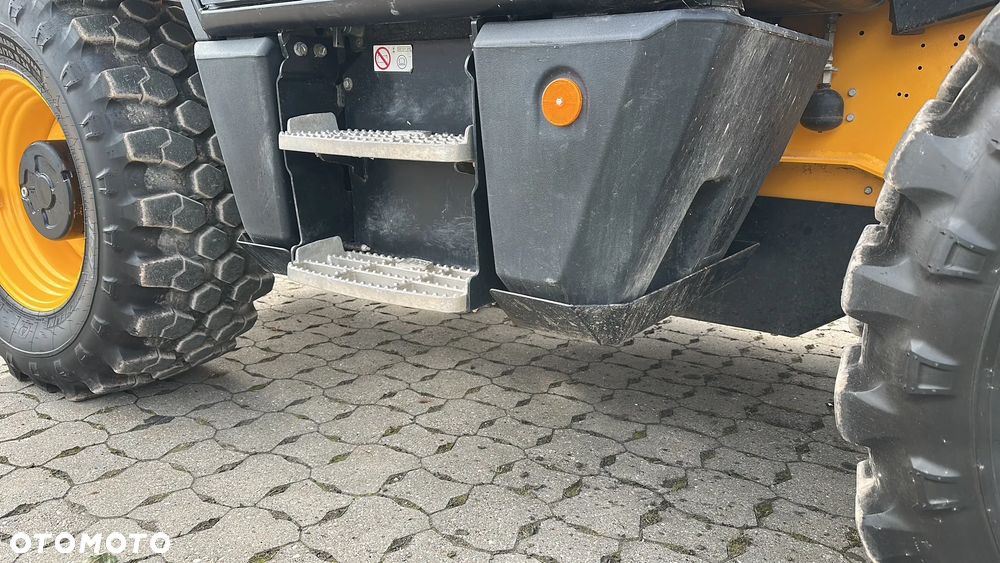 JCB 540-140 Hi Viz - 9
