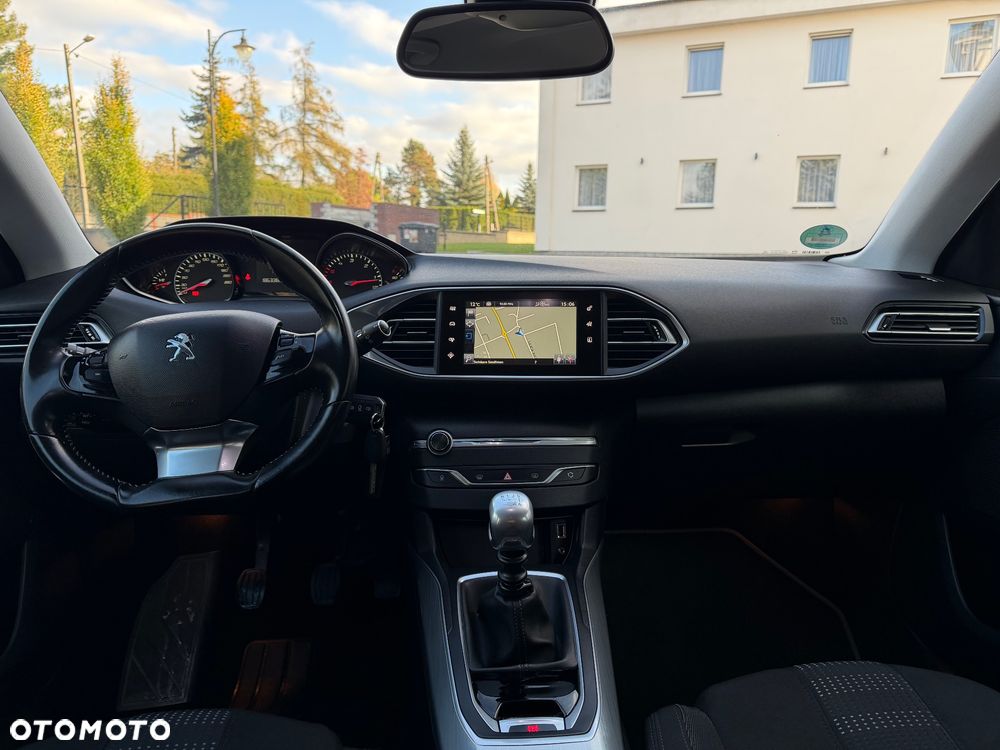 Peugeot 308 BlueHDi 120 Stop & Start Business-Line - 28