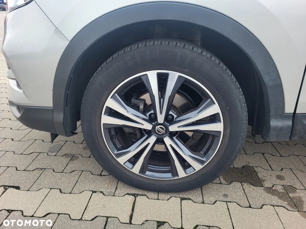 Nissan Qashqai 1.3 DIG-T N-Connecta - 8
