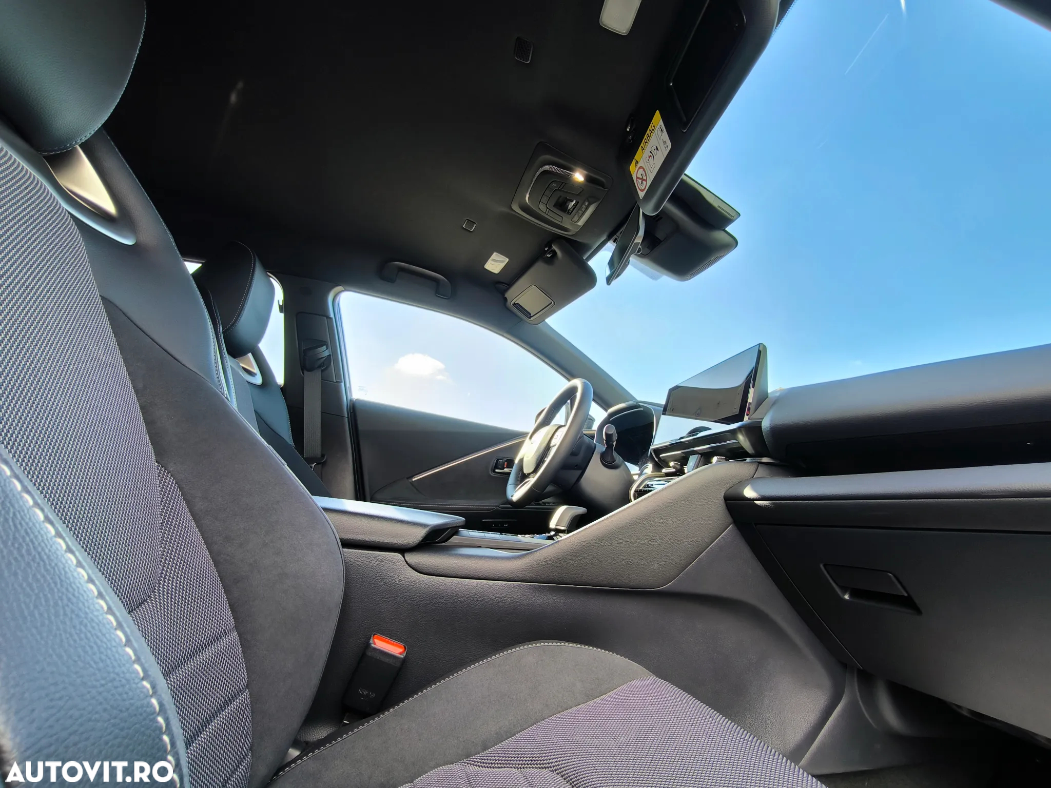 Toyota C-HR 2.0 PHEV 223 CP 4x2 CVT Exclusive - 8