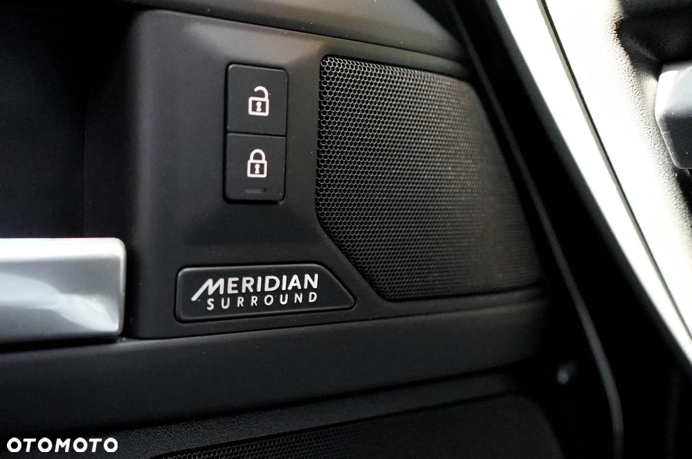 Land Rover Defender 3.0 D350 mHEV X-Dynamic HSE - 37