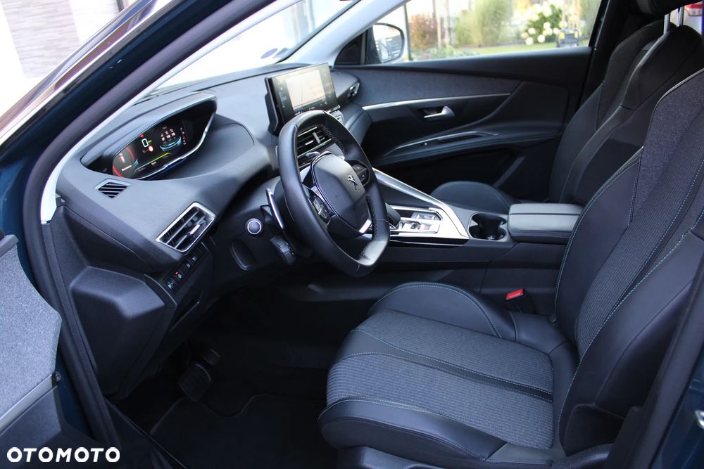 Peugeot 3008 1.6 PureTech HYbrid Allure S&S EAT8 - 7