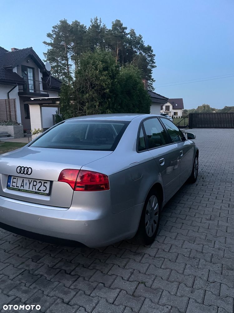 Audi A4 Limousine 2 - 4