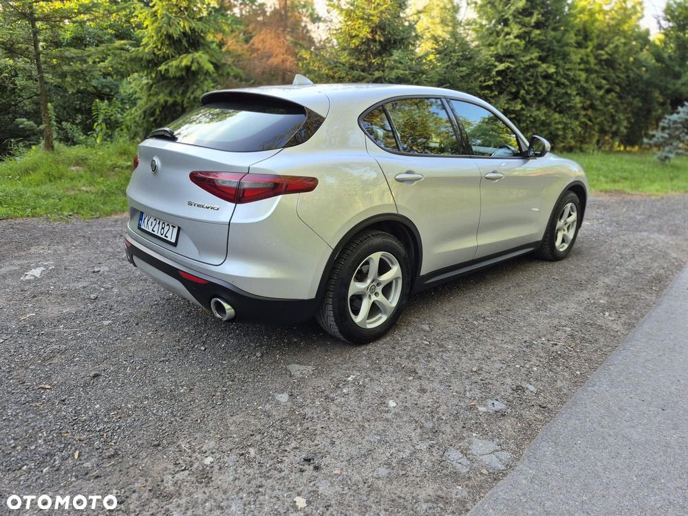 Alfa Romeo Stelvio 2.2 JTDM - 21