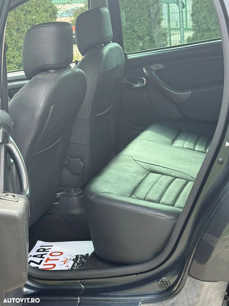 Dacia Duster dCi 110 FAP 4x2 Prestige - 10