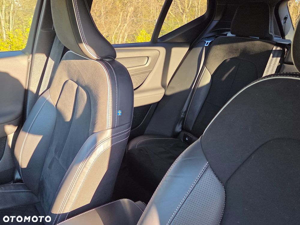 Volvo XC 40 T5 AWD R-Design - 10