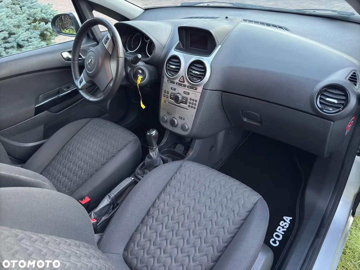Opel Corsa 1.4 16V Active - 15