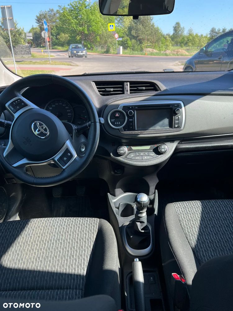 Toyota Yaris 1.33 Premium - 13