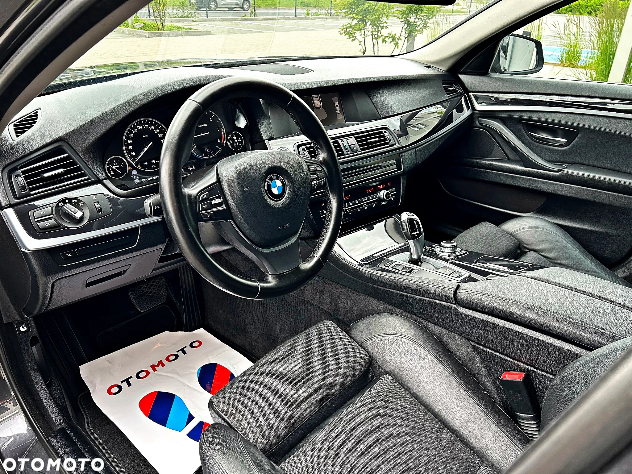 BMW Seria 5 520d Touring Luxury Line - 18