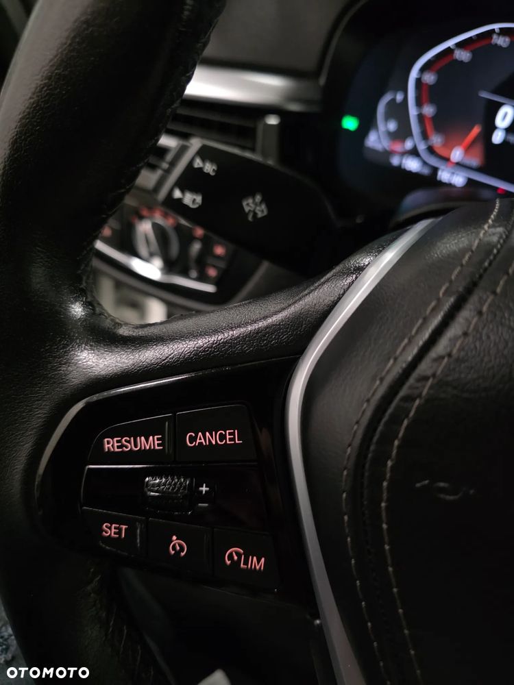 BMW Seria 5 518d mHEV Luxury Line sport - 22