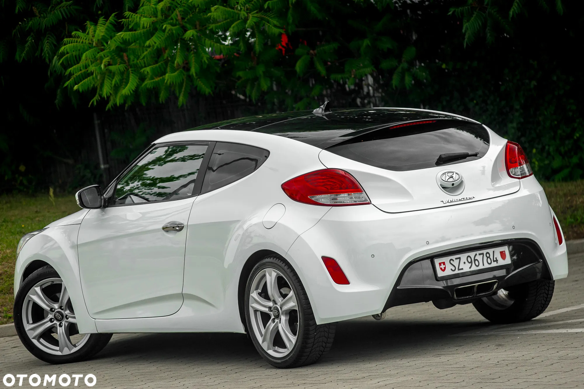 Hyundai Veloster 1.6 GDI Style - 13