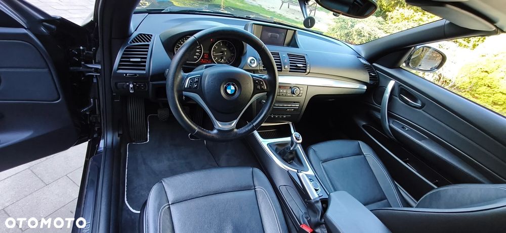 BMW Seria 1 118i Limited Edition Lifestyle mit M Sportpaket - 21