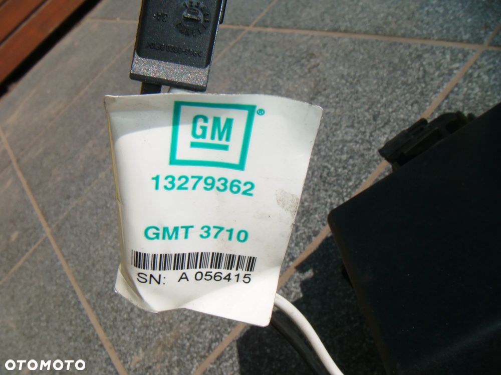 opel insignia a 10r pompa klapy bagażnika  13279362 - 2