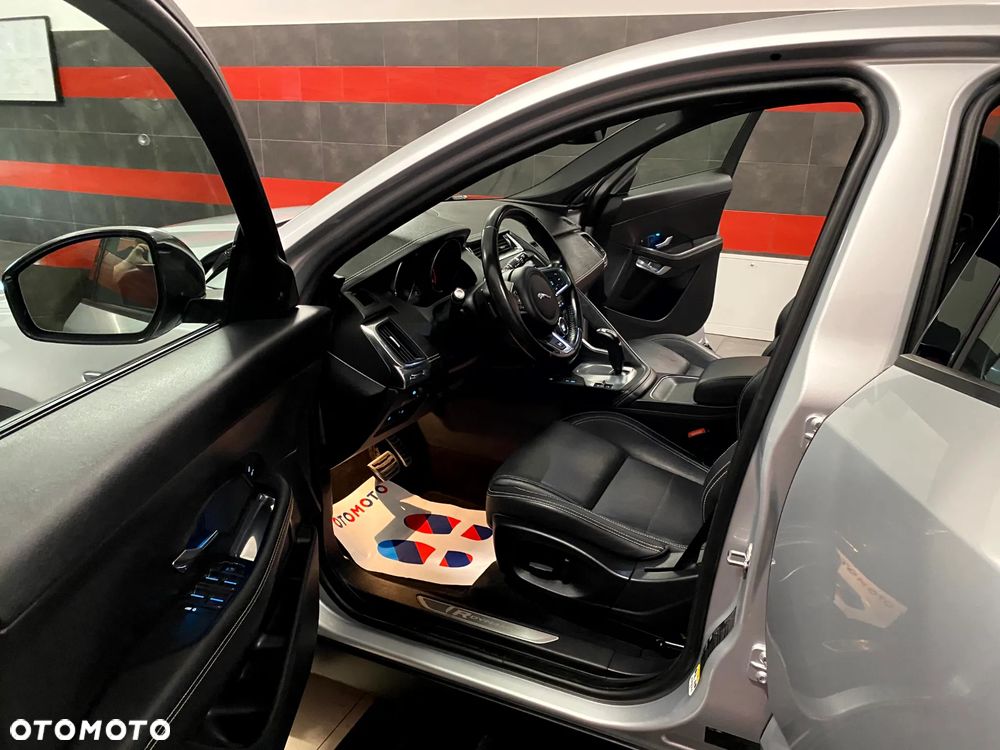 Jaguar E-Pace D150 AWD R-Dynamic HSE - 17