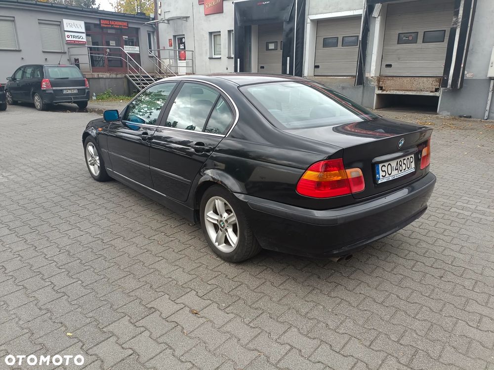 BMW Seria 3 325i - 3