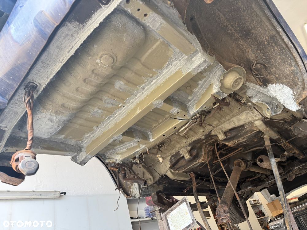Toyota RAV4 2.0 VVT-i 4x4 - 24