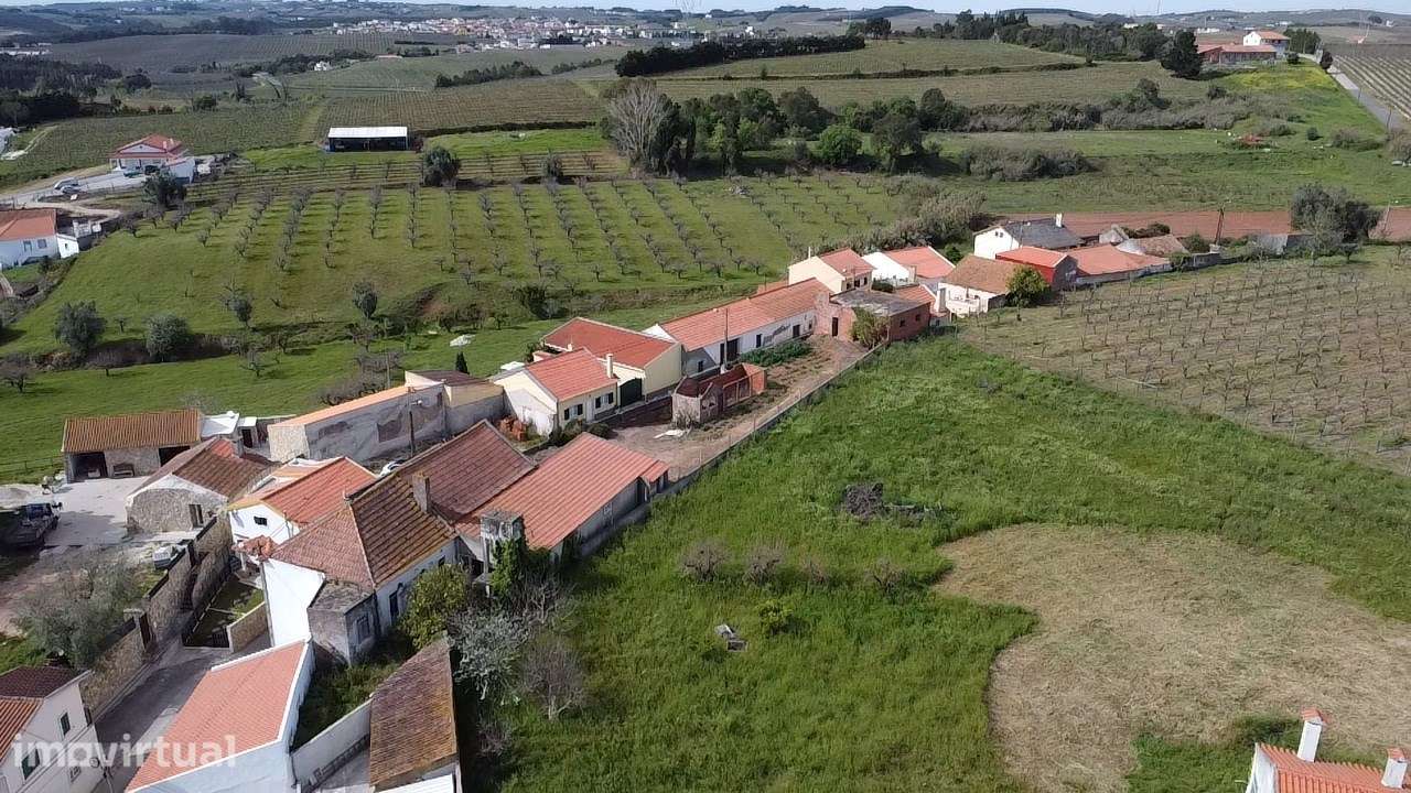 Moradia para Restaurar T8 Venda em Cadaval e Pêro Moniz,Cadaval - Grande imagem: 2/29