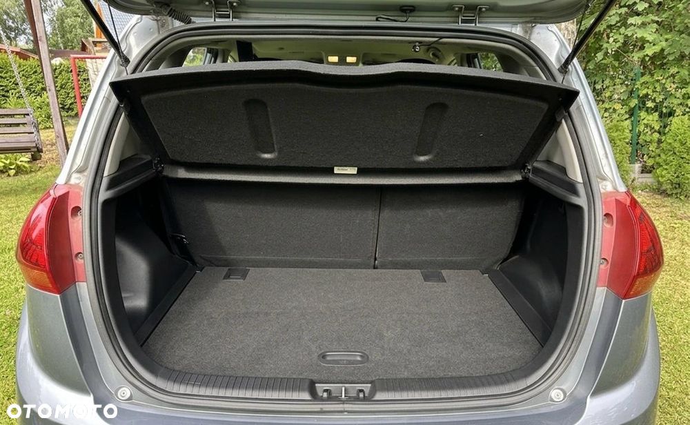 Kia Venga 1.6 Business Line - 9