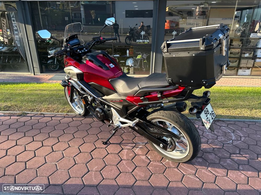 Honda NC750X Escape leovince apenas 6754 km  1 dono - 9