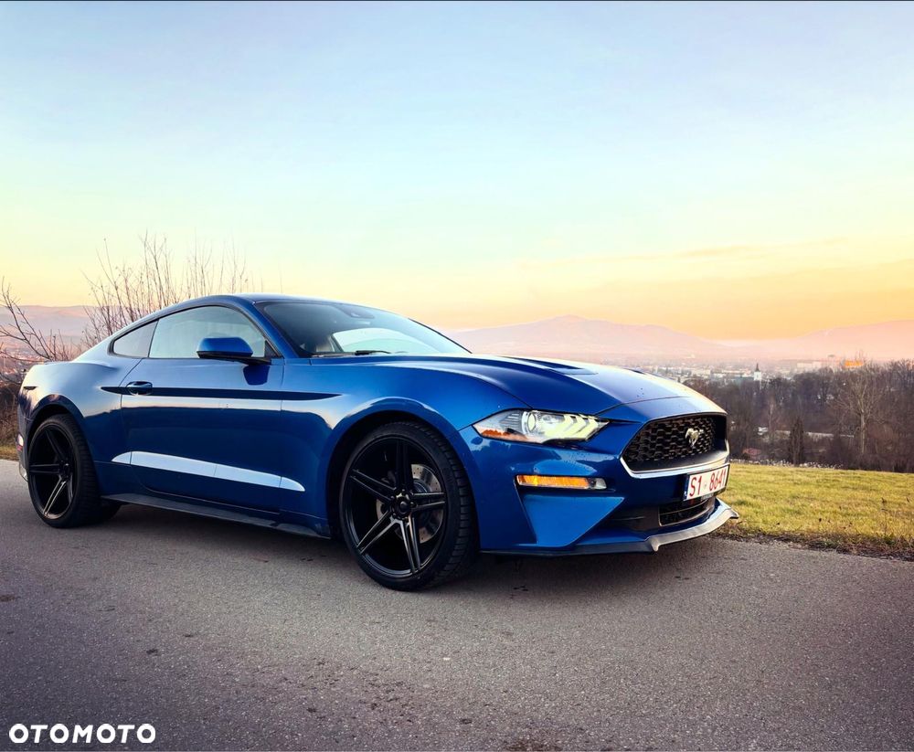Ford Mustang - 1