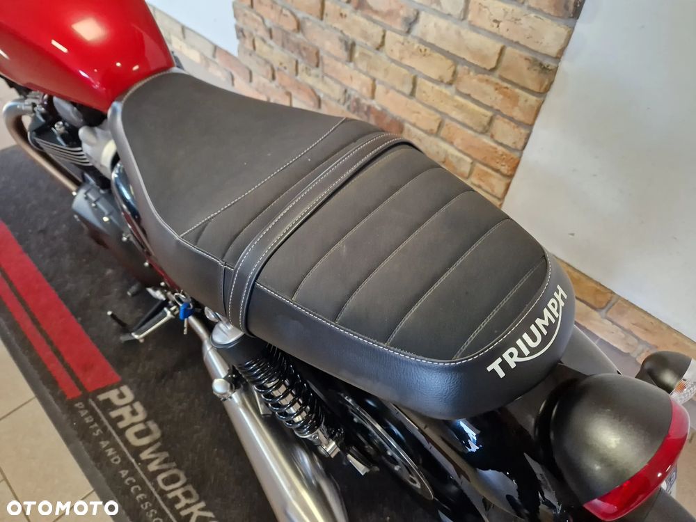 Triumph Street Twin - 10