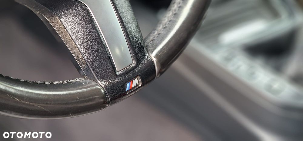 BMW Seria 3 328i xDrive Luxury Line - 9