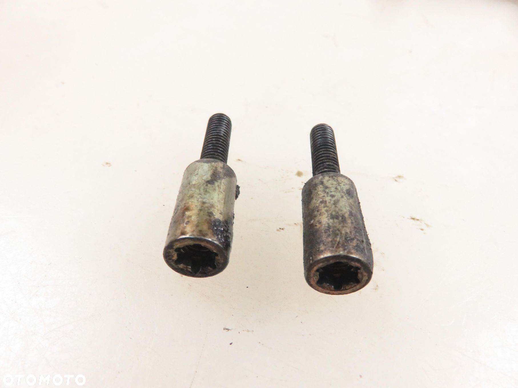 Obejma Mostek Mocowanie pompy vacum podciśnienia BMW OE 2247058 - 8