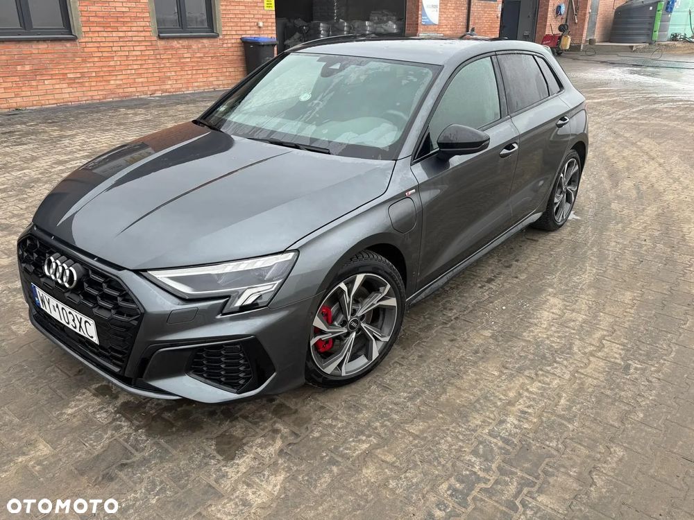 Audi A3 Sportback - 1