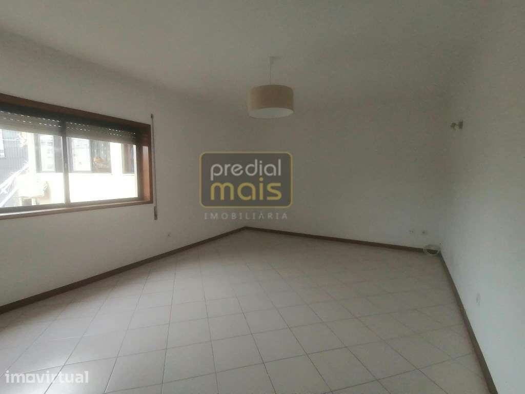 Apartamento T2 Alugar - Centro da Cidade - Grande imagem: 3/8