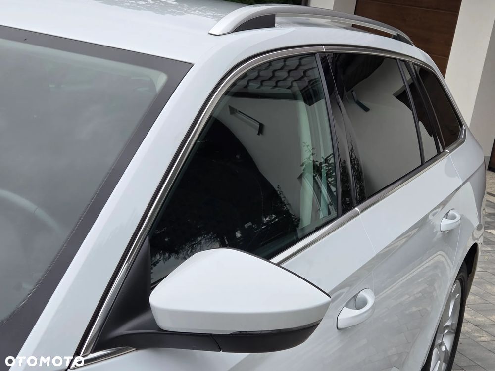 Skoda Superb 2.0 TDI SCR Style DSG - 17