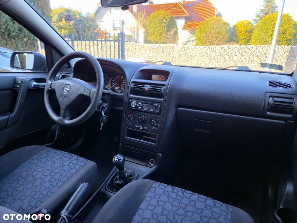 Opel Astra 1.6 Club - 5