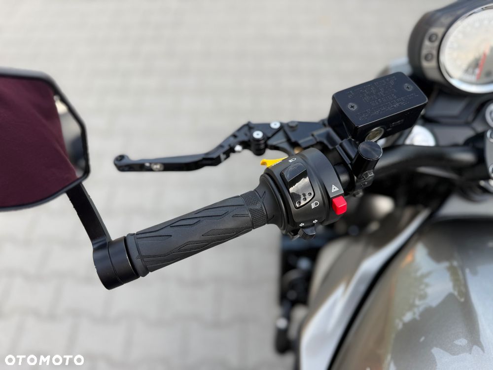 Suzuki Bandit - 30