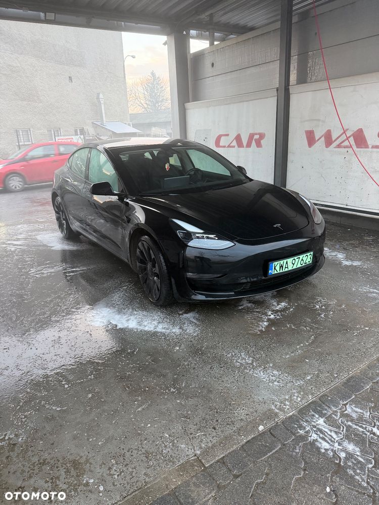 Tesla Model 3 Langstreckenbatterie Allradantrieb Dual Motor Performance - 2