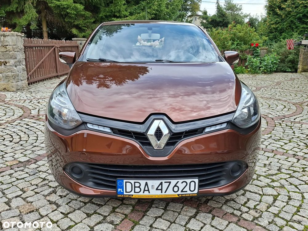 Renault Clio 1.2 16V 75 Life - 9