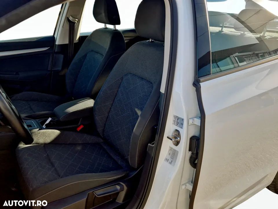 Volkswagen Golf 1.5 eTSI ACT DSG MHEV Life - 11